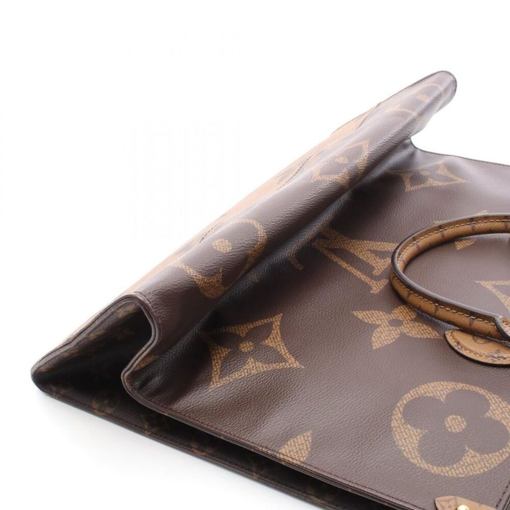 Louis Vuitton OnTheGo GM Tote Bag - Picture 3 of 7